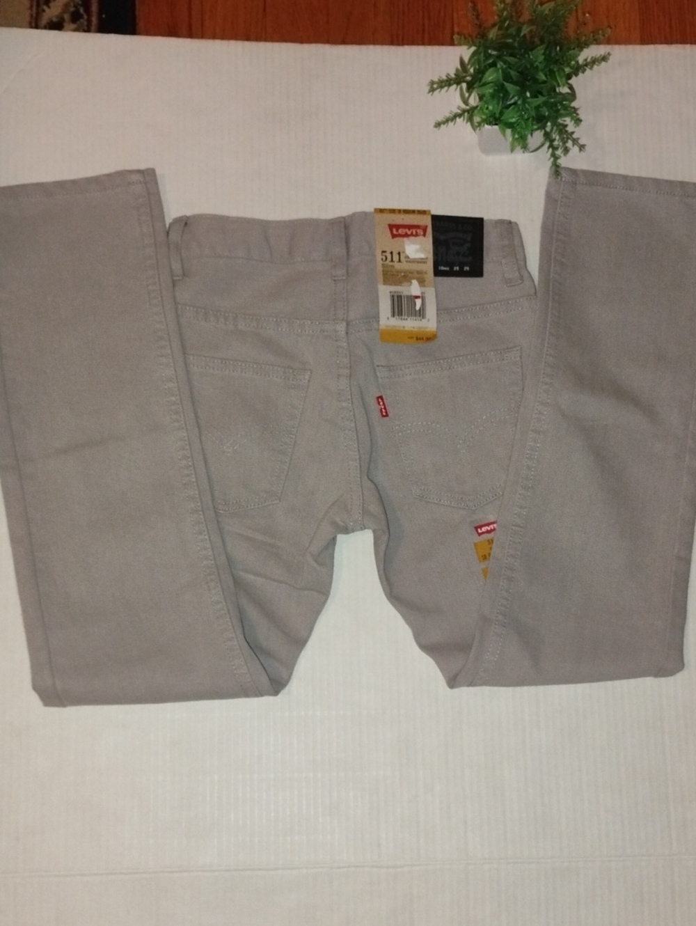 Levi's 511 Slim Fit Adjustable Waistband Jeans. Big Kids size 10. W25 L25.